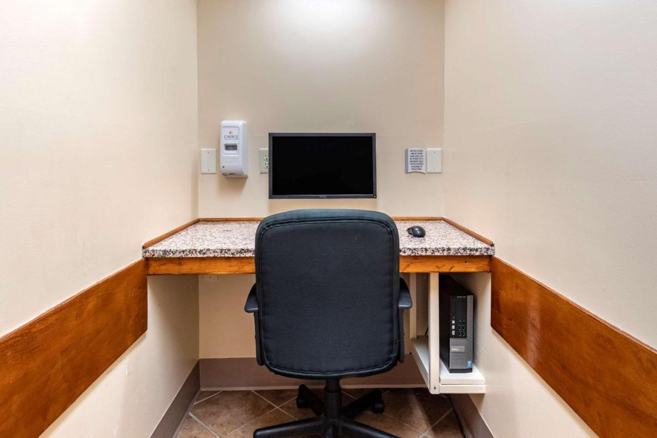 Quality Inn Sanford Luaran gambar
